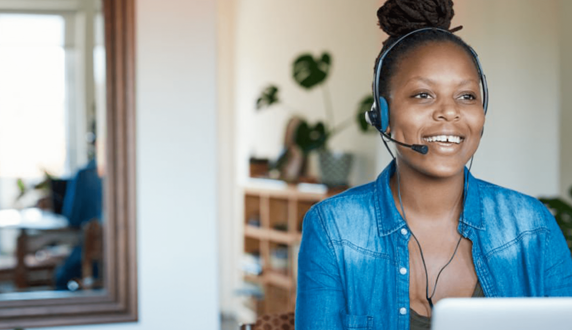 BlueCross BlueShield of Tennessee employee working from home BlueCross BlueShield of Tennessee employee working from home